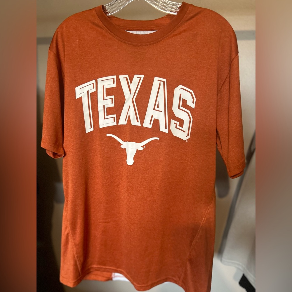 Men’s Large University of Texas Long Horns T